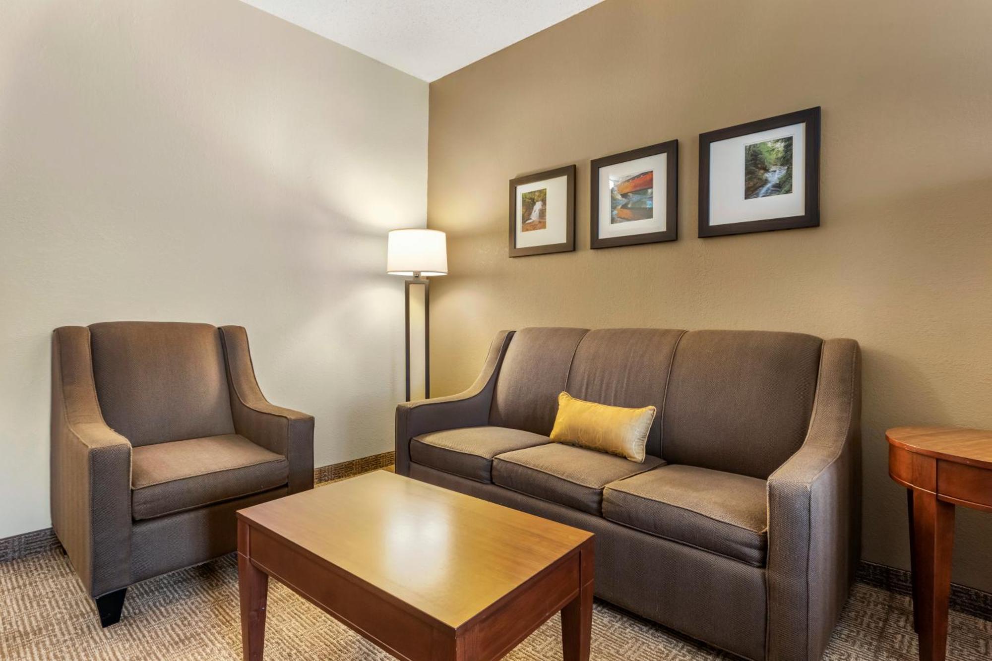Comfort Inn & Suites Streetsboro - Kent Kültér fotó